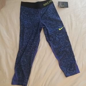 Girls Nike Pro Leggings